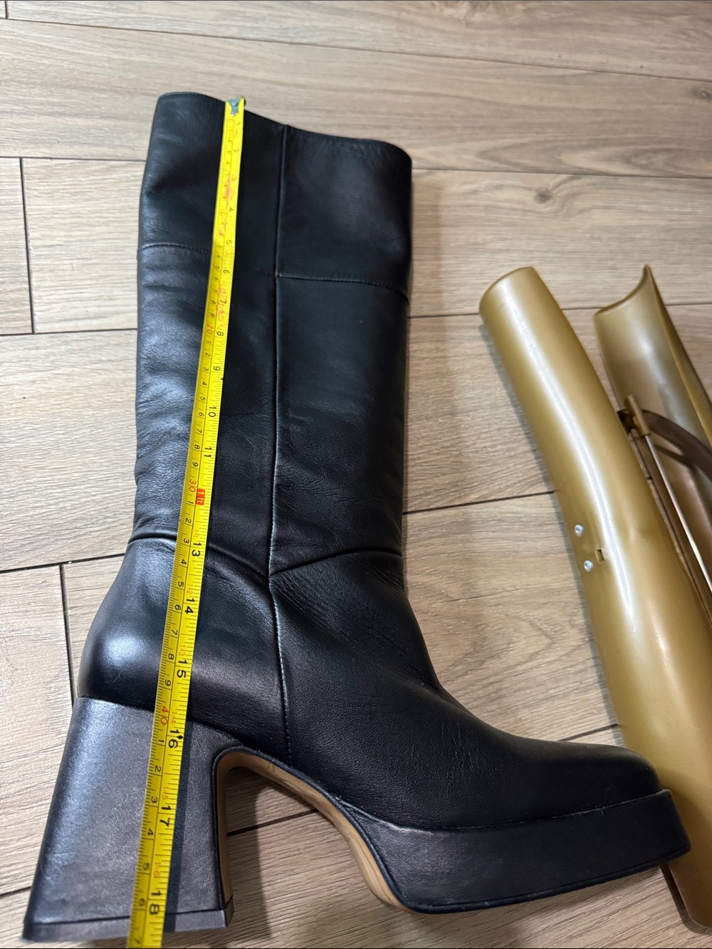 L’intervalle platform Black Leather Knee-High Boots - Picture 12 of 12